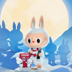 Boîte mystère Coca-Cola figurine type Labubu – The monsters