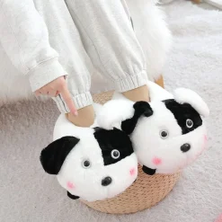 Le chien au poil doux - chausson en peluche