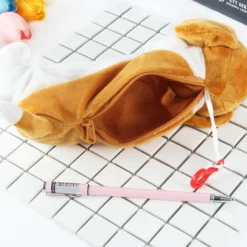 Le chien saucisse - trousse en peluche