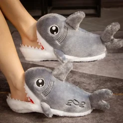 Le gros requin - chausson en peluche