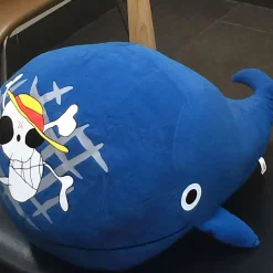 Peluche baleine Laboon douce One Piece câlin marin