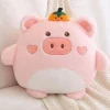 Peluche cochon avec un chapeau citrouille