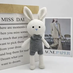 Peluche crochet lapin doux enfant câlin univers tendre