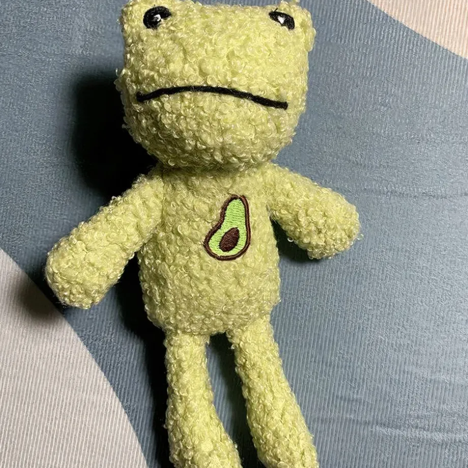 Peluche grenouille verte avocat douce et câline enfant