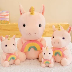 Peluche licorne arc-en-ciel douce avec corne doré