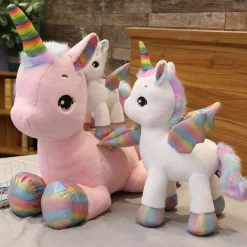 Peluche licorne douce avec sa corne multi-couleur
