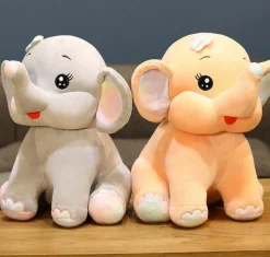 Peluche éléphant grand et mignon