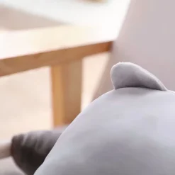 Peluche paresseux gris doux enfant cocooning hiver