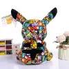 Peluche Pikachu street art colorée chambre enfant déco