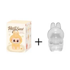 Peluche type Labubu assise boîte mystère