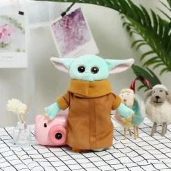 Peluche Yoda petit robe