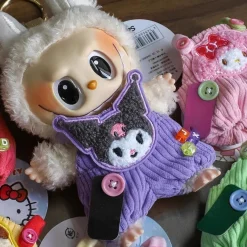 Salopette kawaii peluche type Labubu mignonne