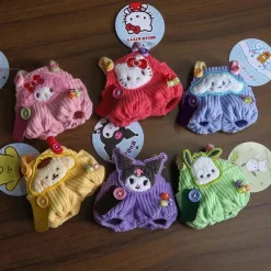 Salopette kawaii peluche type Labubu mignonne